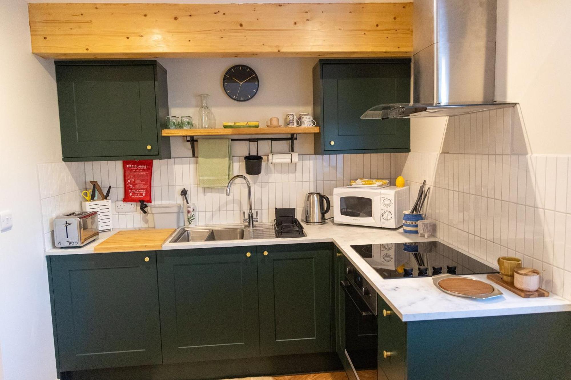 Amarelo Apartment, Central Charlbury, 1 Super King Bed ภายนอก รูปภาพ