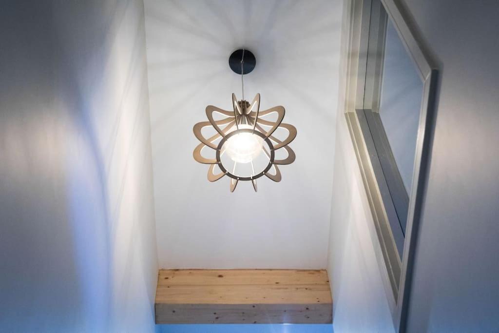Amarelo Apartment, Central Charlbury, 1 Super King Bed ภายนอก รูปภาพ